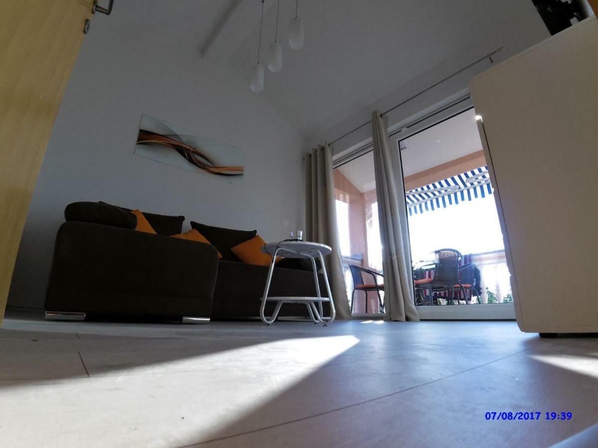 Apartment Poleti Malinska Exterior foto