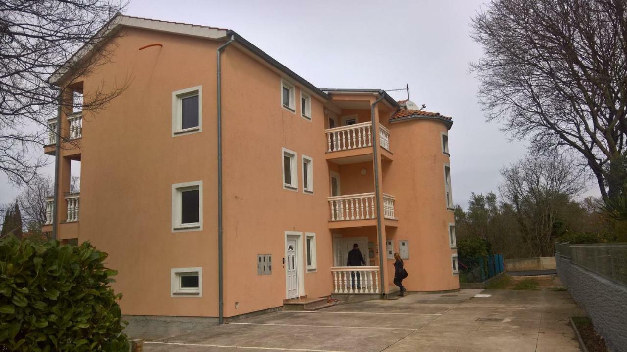 Apartment Poleti Malinska Exterior foto